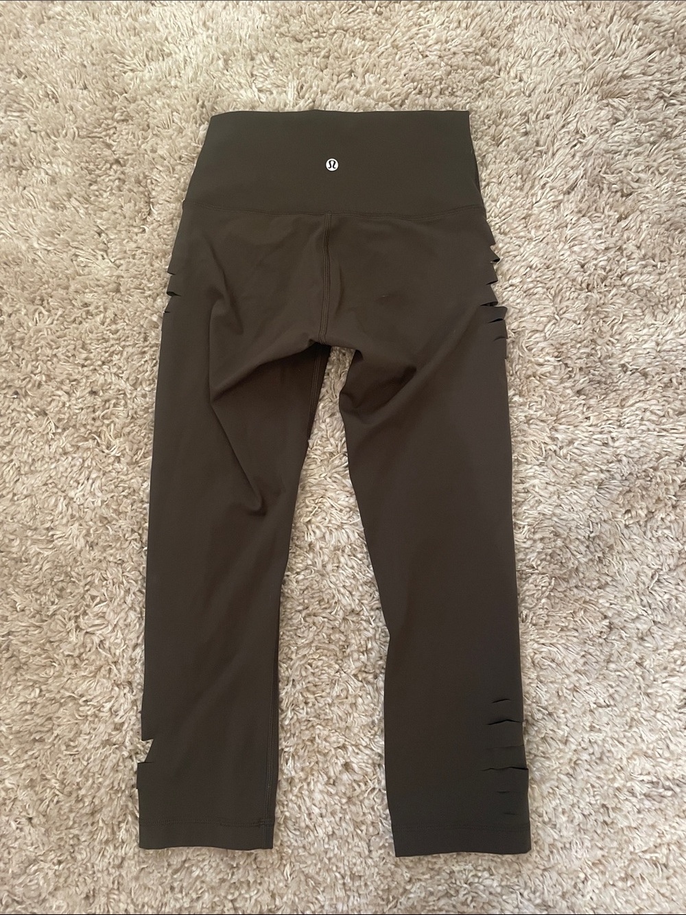 NWOT LULULEMON Ripped Leggings!